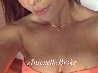 AntonellaBroke