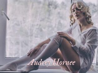 Audrey_Hornee