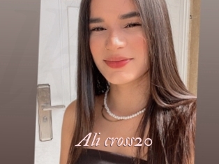Ali_cross20