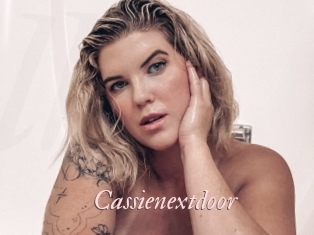 Cassienextdoor