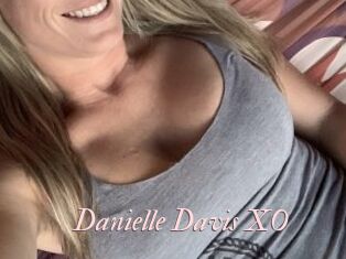 Danielle_Davis_XO