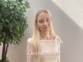 Dareleneclose