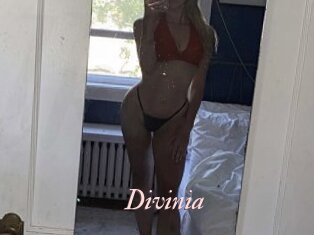 Divinia