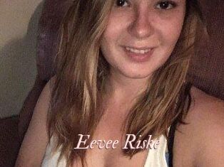 Eevee_Riske