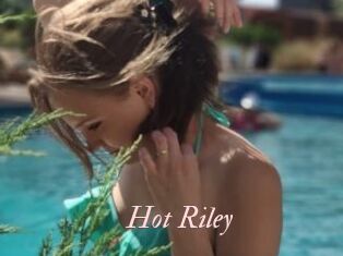 Hot_Riley