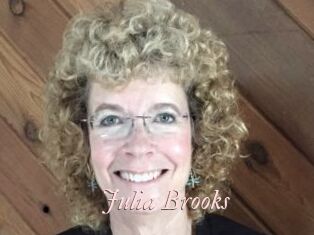 Julia_Brooks