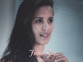 Julia_Dias