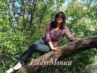 LadyyMonica Leukelol