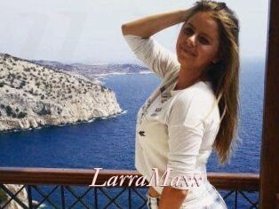 LarraMaxx