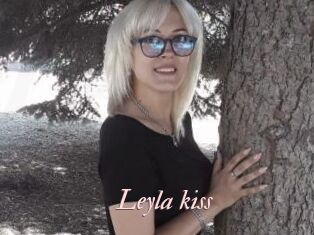 Leyla_kiss