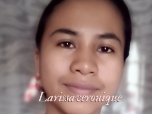 Larissaveronique