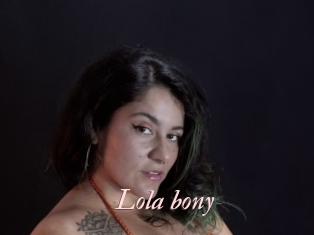 Lola_bony