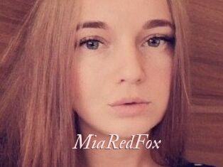 MiaRedFox Leukelol