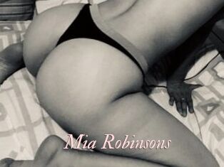 Mia_Robinsons