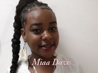 Miaa_Davis