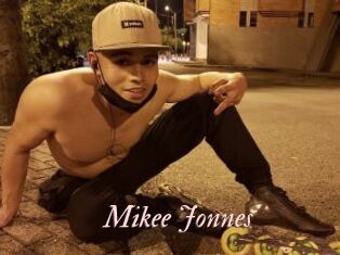 Mikee_Jonnes
