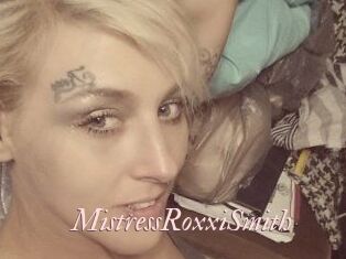 MistressRoxxiSmith