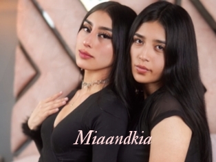 miaandkia Leukelol