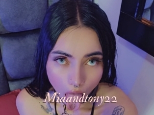 Miaandtony22