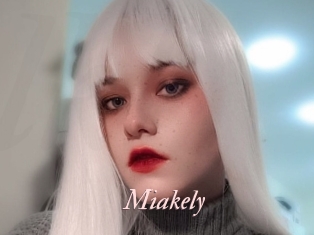 miakely Leukelol