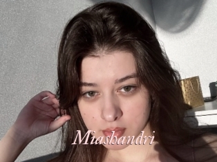 miashandri Leukelol