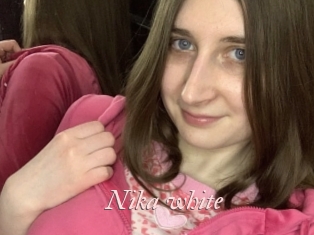 Nika_white