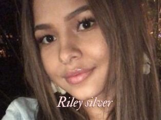 Riley_silver