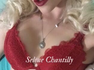 Selene_Chantilly