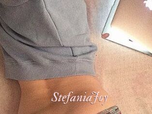 StefaniaJoy Leukelol