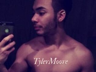 Tyler_Moore