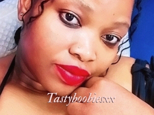Tastyboobiesxx