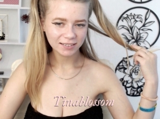Tinablossom