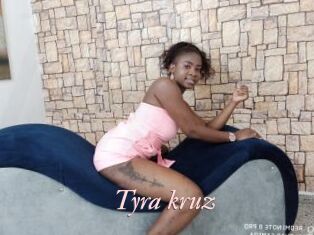 tyra_kruz Leukelol