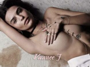 Vannee_J