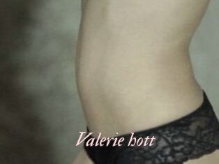 Valerie_hott