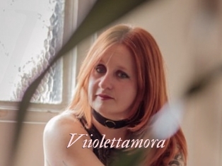 Viiolettamora