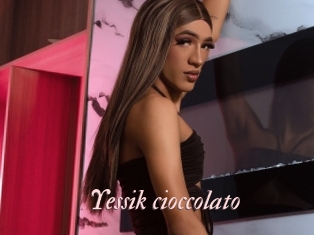 yessik_cioccolato Leukelol